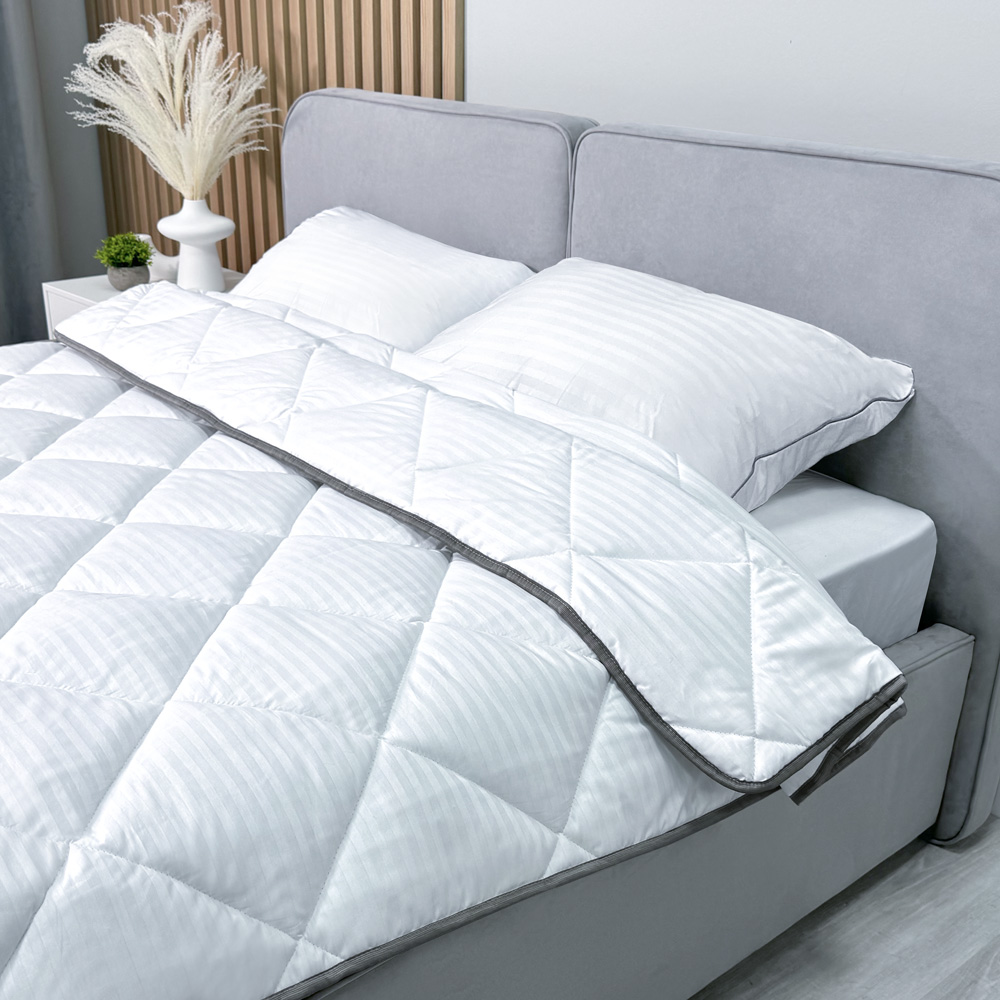 Одеяло Vella «Satin Prime» Одеяло Vella «Satin Prime»