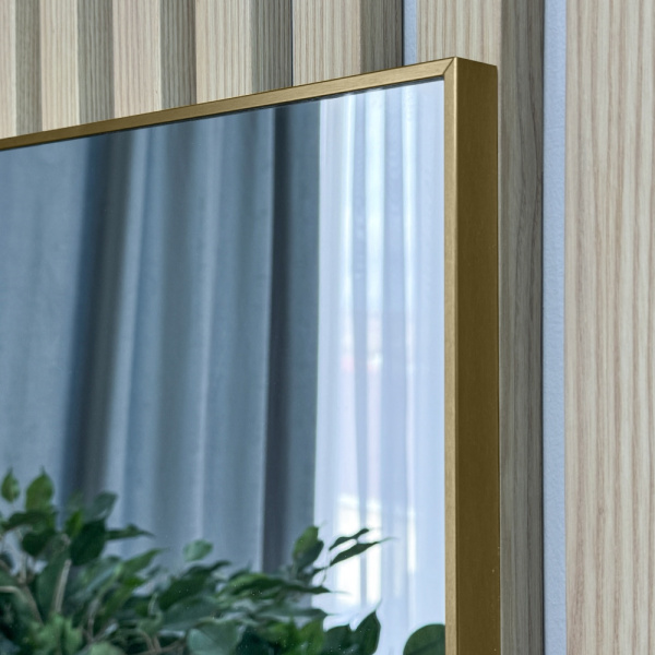 Настенное зеркало PLAZA Настенное зеркало PLAZA